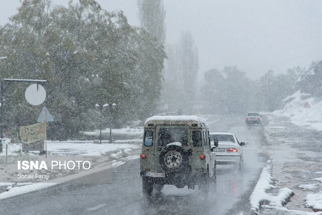 بارش برف و باران در محورهای شمالی کشور